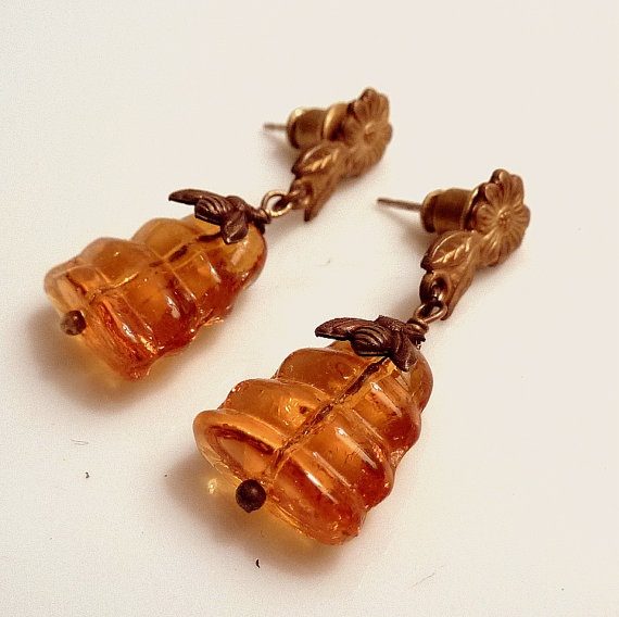 vintage hive earrings