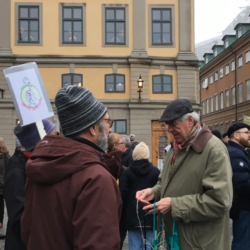 Swedish winter life, acting with grace, climate action, and a personal message from Greta! Click to discover them all in this Wings, Worms, and Wonder post!