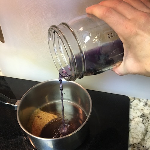 Make your own wild violet syrup in this week's Wonder Wednesday 94 activity! Click to get the Wings, Worms, and Wonder recipe!