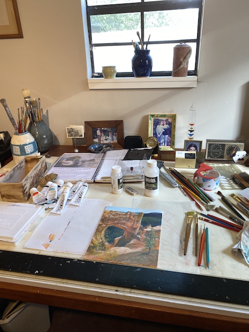 Join Wings, Worms, and Wonder on a studio visit! Artist's studios are like peeks into their minds. I am very happy to introduce you to octogenarian painter Gary Mahan. Click to join me in his studio!